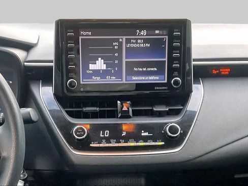 Used 2021 Toyota Corolla LE FWD image 5
