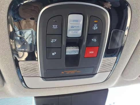 Used 2024 Hyundai Palisade Limited image 22