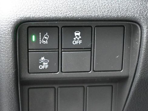 Used 2018 Honda CR-V EX image 4