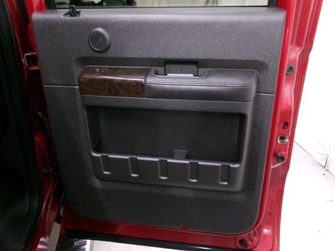 Used 2014 Ford F250 Platinum image 32