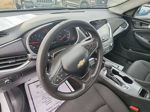 Used 2023 Chevrolet Malibu LT image 10