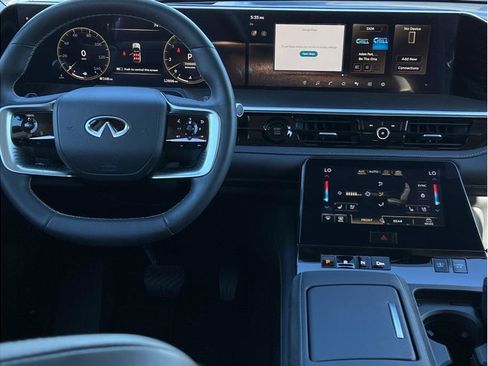 Used 2025 INFINITI QX80 Luxe AWD/4WD image 12