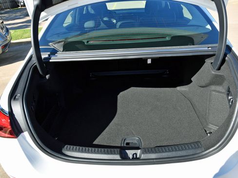 Used 2025 Mercedes-Benz E 350 Sedan image 7