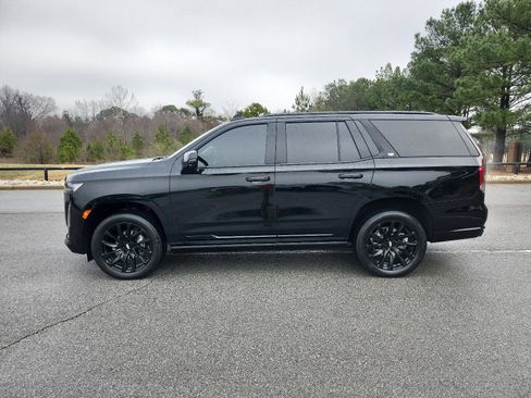 Used 2024 Cadillac Escalade Sport Platinum w/ LPO, ONYX Package image 2