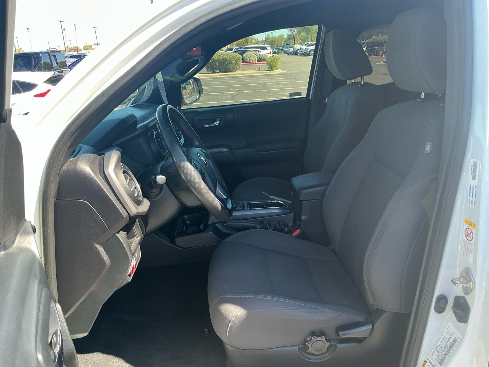 Certified 2019 Toyota Tacoma TRD Sport AWD/4WD image 14