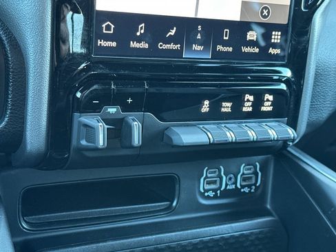 Used 2024 RAM 1500 Big Horn image 23