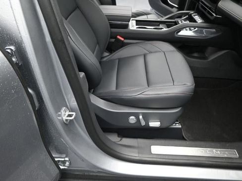 New 2025 Lincoln Nautilus Premier w/ Equipment Group 102A image 35