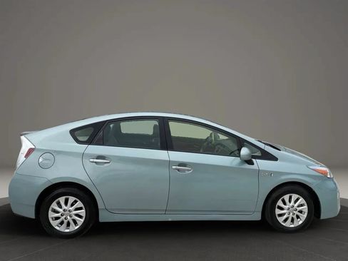 Used 2014 Toyota Prius Prime Advanced FWD image 8