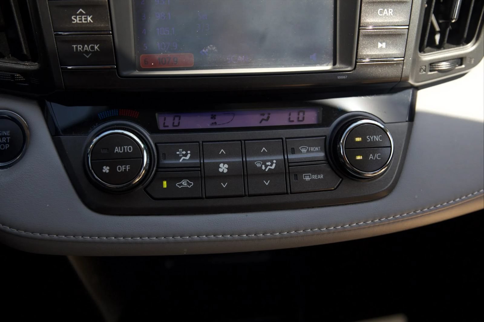 Used 2013 Toyota RAV4 Limited FWD image 30