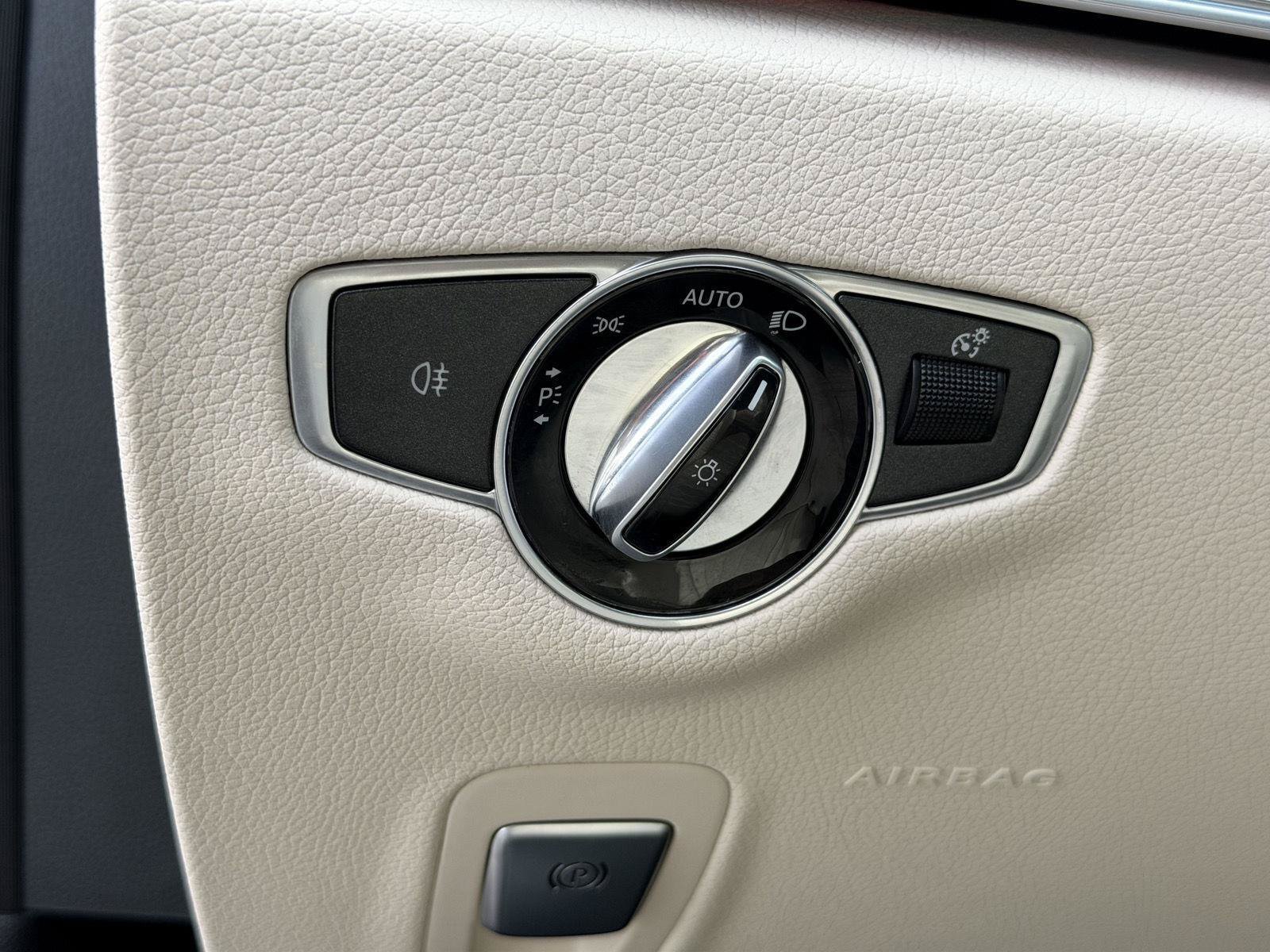 Used 2022 Mercedes-Benz E 350 4MATIC Sedan image 25