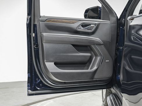 Used 2024 Chevrolet Tahoe Premier image 12