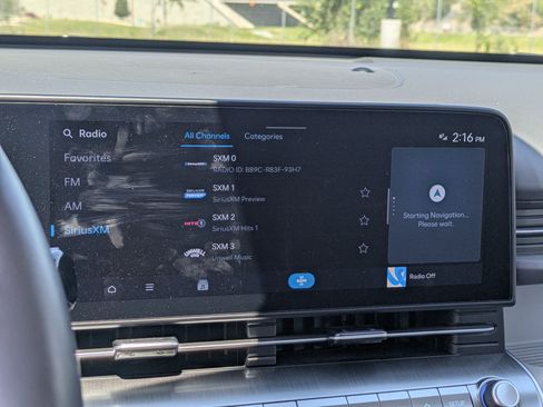 Used 2024 Hyundai Kona Limited AWD/4WD image 21