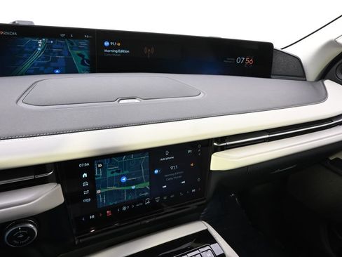 New 2026 Lincoln Navigator Reserve w/ Jet Appearance Package AWD/4WD image 26