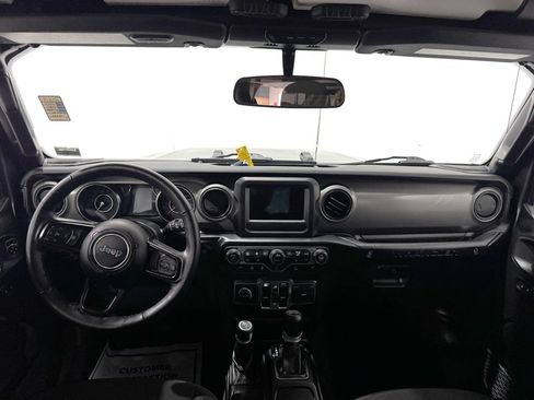 Used 2022 Jeep Wrangler Unlimited Sport AWD/4WD image 2