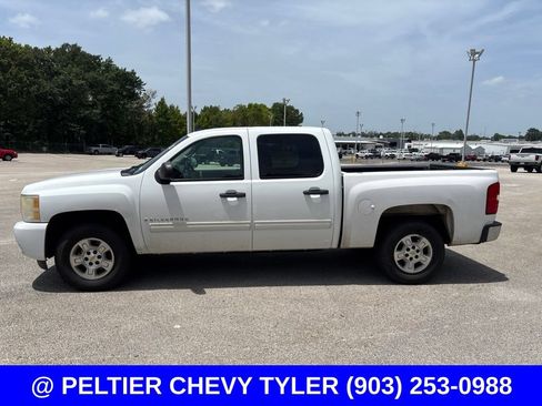 Used 2009 Chevrolet Silverado 1500 LT w/ Power Pack Plus RWD image 4