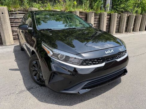 Used 2022 Kia Forte Sedan FWD image 3