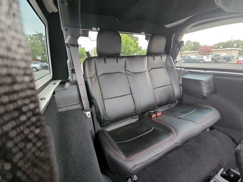 Certified 2026 Jeep Wrangler Rubicon AWD/4WD image 27