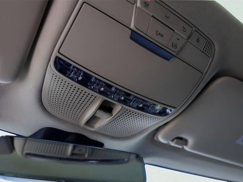 Used 2021 Mercedes-Benz GLC 300 image 24