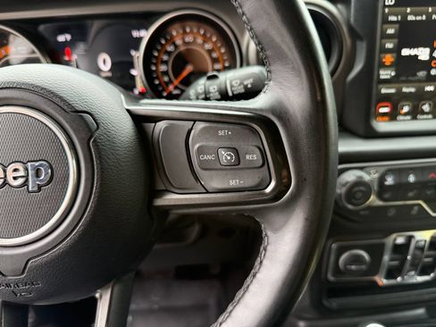 Used 2022 Jeep Wrangler Unlimited Sport AWD/4WD image 24