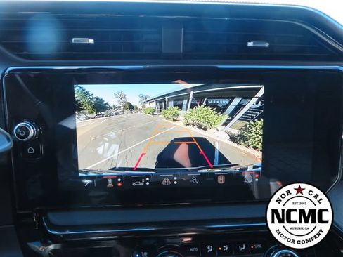 Used 2025 GMC Sierra 2500 AT4 AWD/4WD image 34