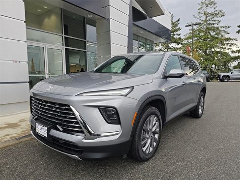 Used 2025 Buick Enclave Preferred w/ Power Package image 3