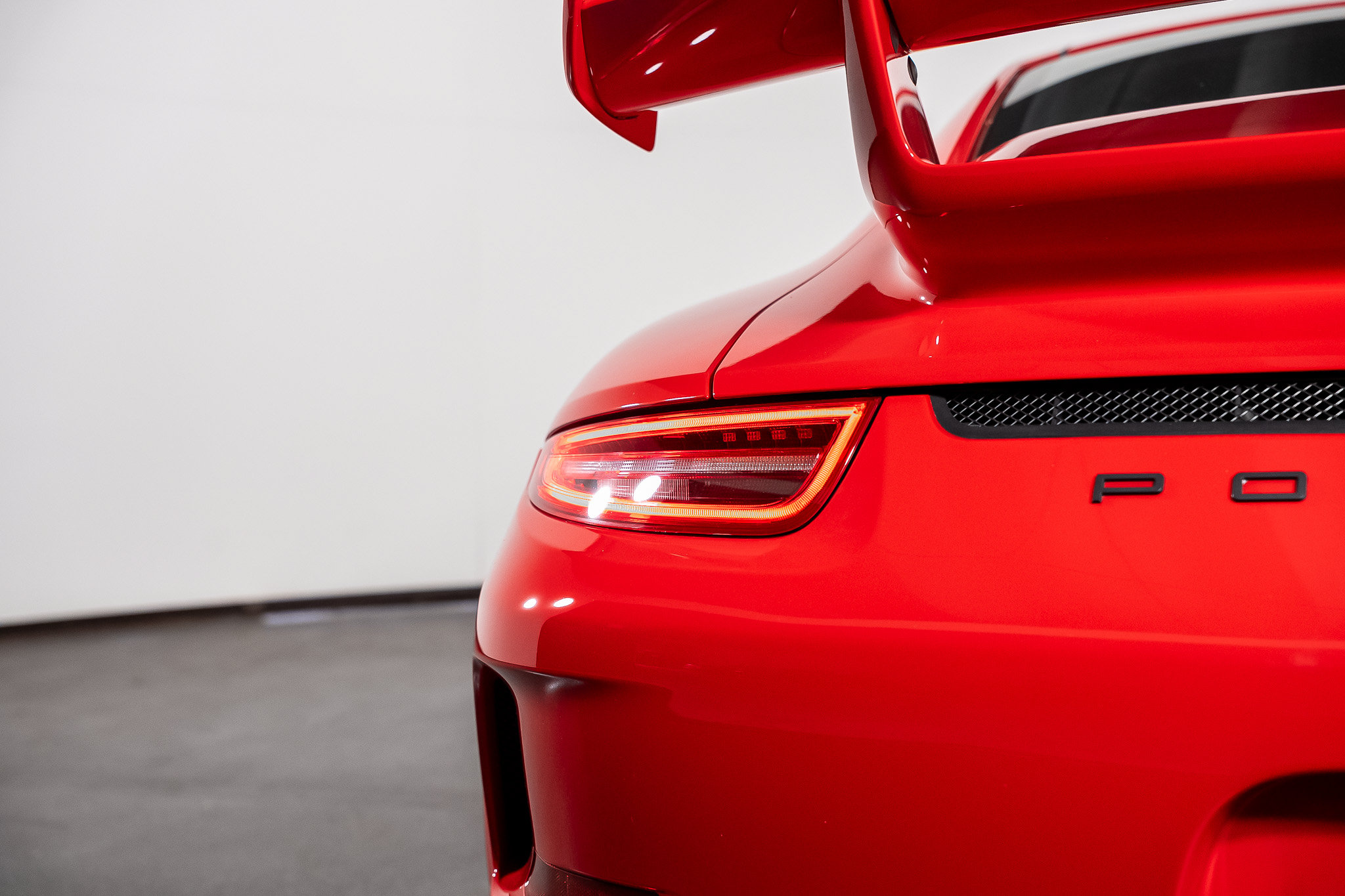 Used 2015 Porsche 911 GT3 RWD image 23