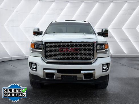 Used 2016 GMC Sierra 2500 Denali w/ Duramax Plus Package AWD/4WD image 2