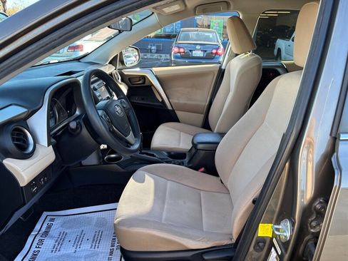 Used 2013 Toyota RAV4 LE image 7