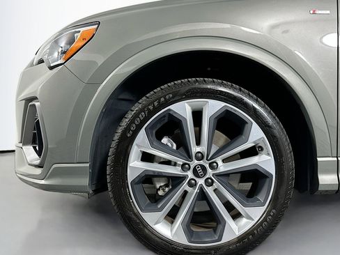 Used 2021 Audi Q3 2.0T Premium w/ Convenience Package image 12