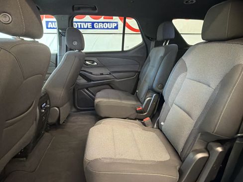 Used 2023 Chevrolet Traverse LT FWD image 22