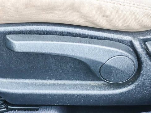 Used 2013 Hyundai Elantra GLS w/ Preferred Pkg image 19