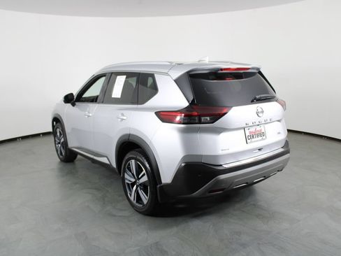 Certified 2021 Nissan Rogue SL FWD image 16