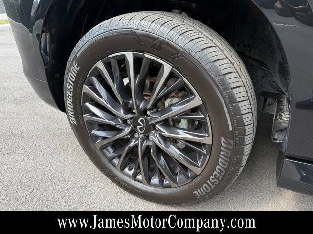Used 2025 INFINITI QX80 Autograph AWD/4WD image 11