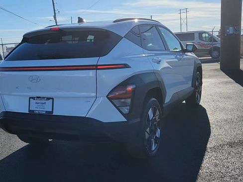 Used 2025 Hyundai Kona SEL image 3