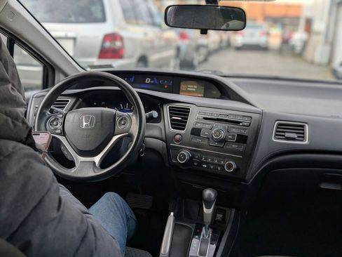 Used 2014 Honda Civic LX image 7