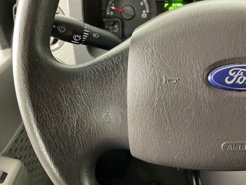 Used 2014 Ford E-350 and Econoline 350 XL w/ Power Windows & Locks Group RWD image 24