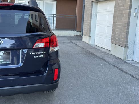 Used 2012 Subaru Outback 2.5i Limited w/ Moonroof Pkg image 6