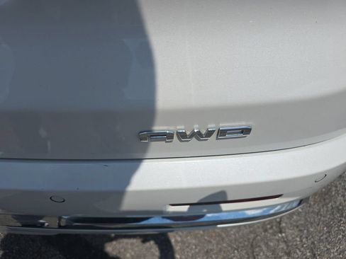 Used 2021 GMC Acadia Denali AWD/4WD image 13