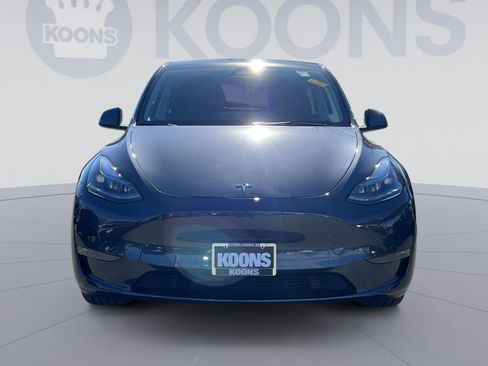 Used 2024 Tesla Model Y Long Range image 11