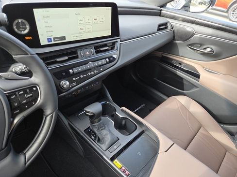 New 2025 Lexus ES 350 Luxury image 39