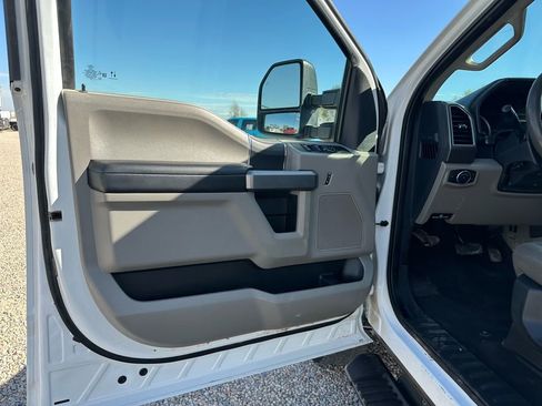 Used 2022 Ford F250 XLT w/ FX4 Off-Road Package image 29