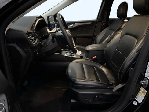 Used 2024 Ford Escape Platinum image 21