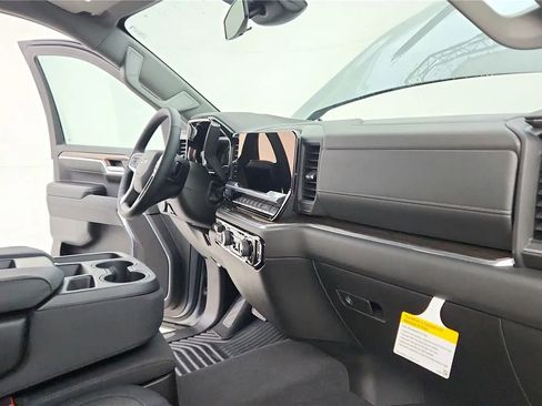 Used 2024 Chevrolet Silverado 1500 RST image 23