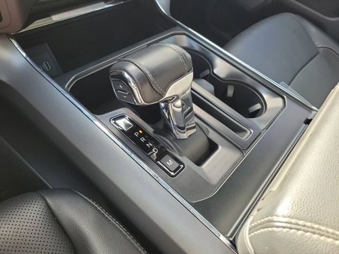 Used 2023 Ford F150 Lariat image 34