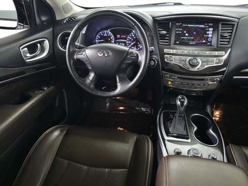 Used 2019 INFINITI QX60 Luxe w/ Essential Package image 16