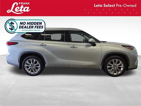 Used 2020 Toyota Highlander Limited AWD/4WD image 7