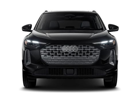 Certified 2025 Audi Q5 Premium w/ Convenience Package AWD/4WD image 4