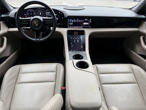 Used 2022 Porsche Taycan RWD image 5