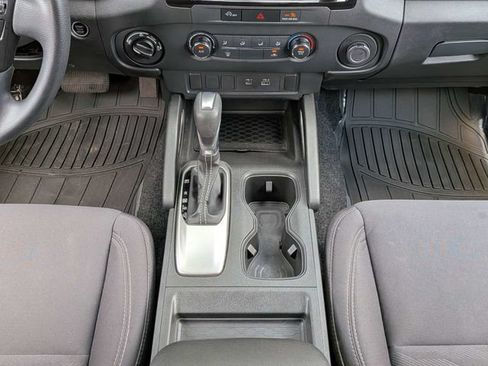 Used 2024 Nissan Frontier SV AWD/4WD image 21