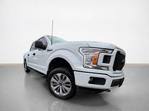 Used 2018 Ford F150 XL w/ Equipment Group 101A Mid AWD/4WD image 2